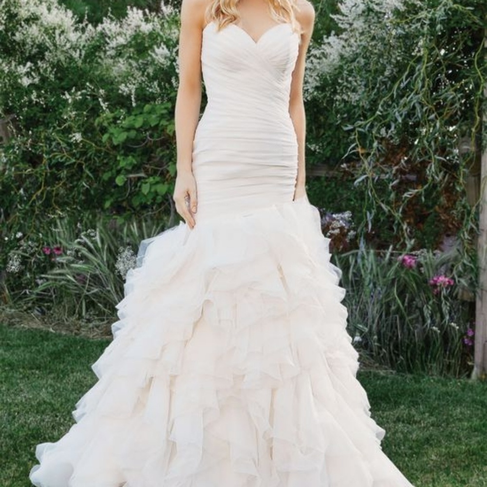 NWT Lillian West Sample gown